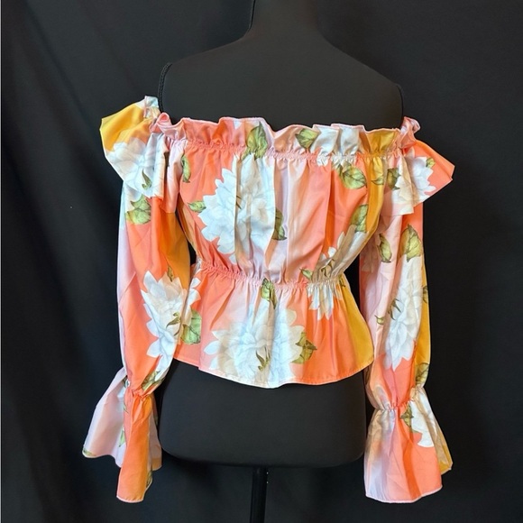 Tropical Floral Off the Shoulder Blouse. - Picture 10 of 15